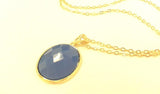 Collier plaqué or avec médaillon bleu pendentif